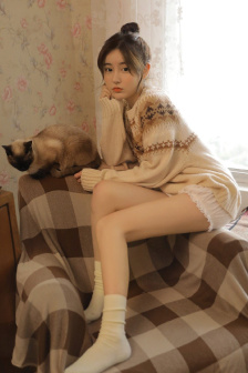 哎吔女朋友在线观看